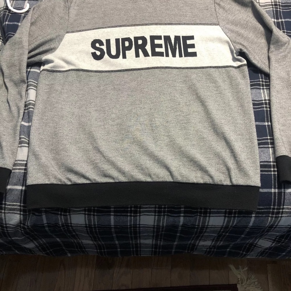 Supreme - Picture 8 of 8
